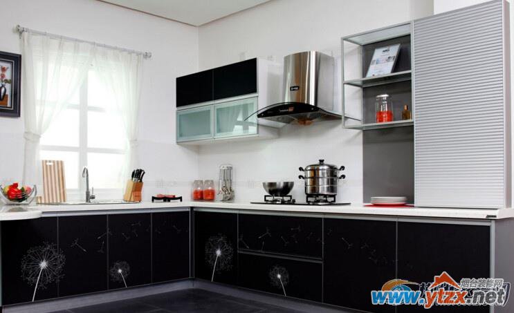 装饰<a href='http://www.ytzx.net/zhaobiao' target='_blank'><u>装修</u></a>知识：家居的橱柜布局问题