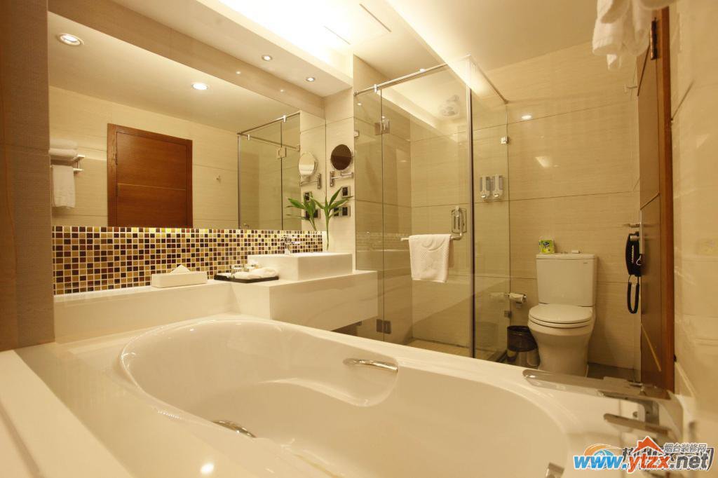 浴室<a href='http://www.ytzx.net/zhaobiao' target='_blank'><u>装修</u></a><a href='http://www.ytzx.net/category/list-32.html' target='_blank'><u>风水</u></a>情况