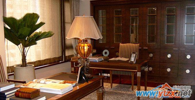 书桌摆放<a href='http://www.ytzx.net/category/list-32.html' target='_blank'><u>风水</u></a>影响工作学习，你都知道吗？