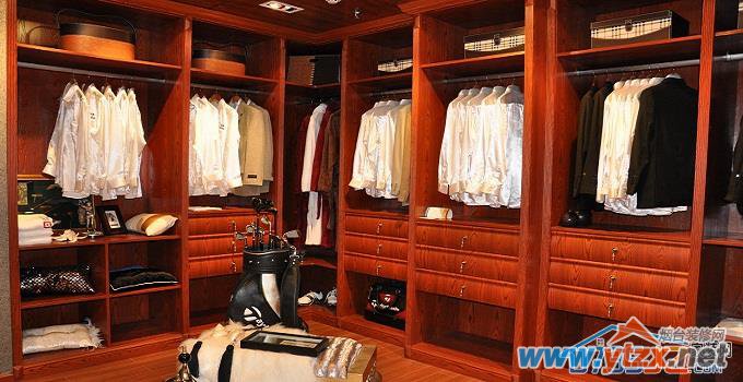 家居<a href='http://www.ytzx.net/category/list-32.html' target='_blank'><u>风水</u></a>：衣柜摆放<a href='http://www.ytzx.net/category/list-32.html' target='_blank'><u>风水</u></a>注意事项