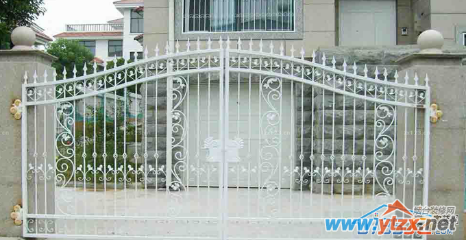 <a href='http://www.ytzx.net/zhaobiao' target='_blank'><u>家装</u></a><a href='http://www.ytzx.net/category/list-32.html' target='_blank'><u>风水</u></a>知识 围墙大门有讲究