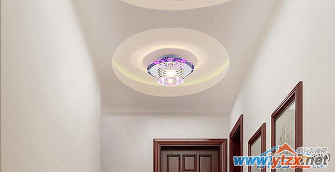 走廊<a href='http://www.ytzx.net/zhaobiao' target='_blank'><u>装修</u></a>要关注走廊灯<a href='http://www.ytzx.net/category/list-32.html' target='_blank'><u>风水</u></a>，好<a href='http://www.ytzx.net/category/list-32.html' target='_blank'><u>风水</u></a>能招财进宝呢！